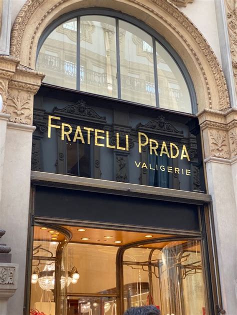 passeggino prada|fratelli prada handbags.